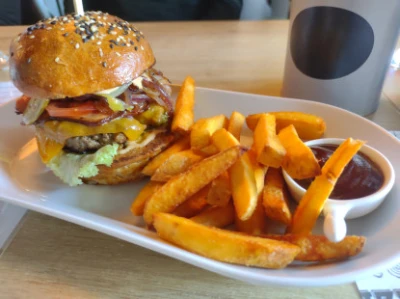 Fotka jedla Beyond meat burger