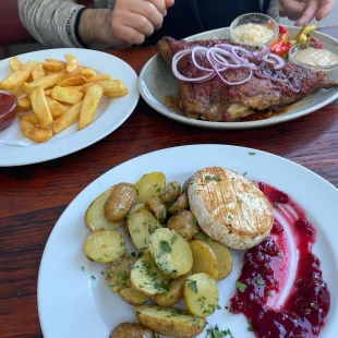 Fotka jedla Hranolčeky a mäso