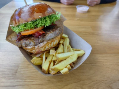 Fotografia jedla Špeciál burger