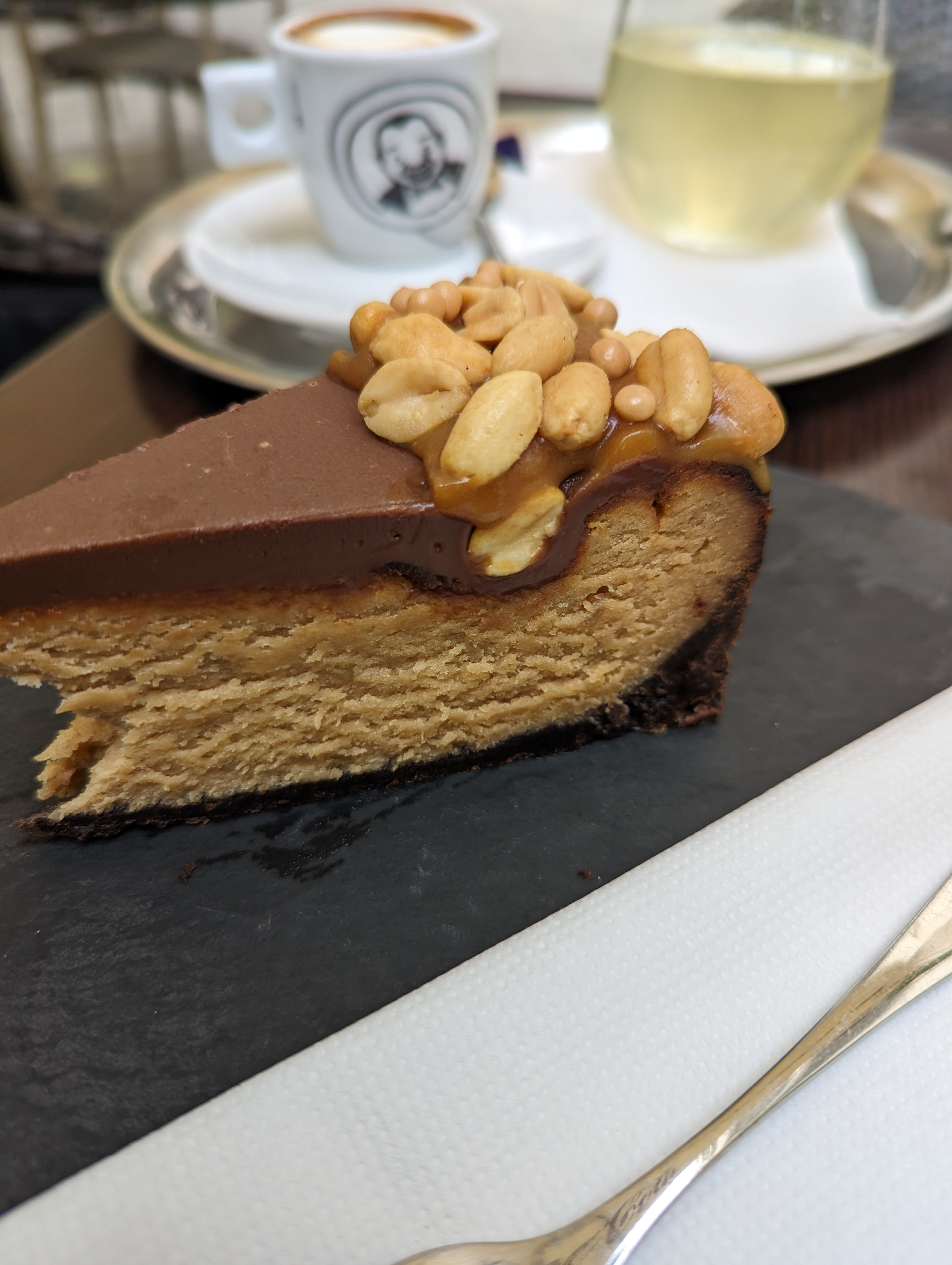 Snickers Cheesecake