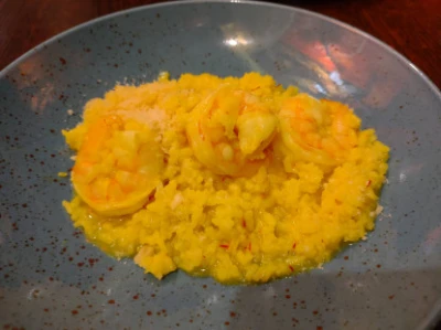 Fotka jedla Šafránové rizoto s krevetami
