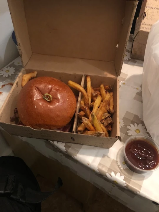 Fotka Hamburger a hranolčeky