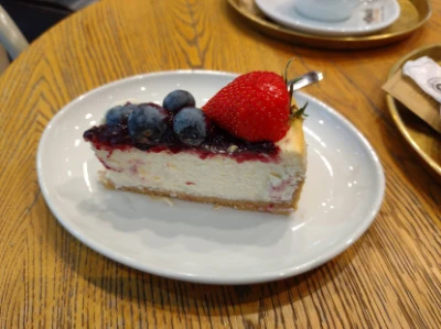 Fotka jedla Cheesecake s čerstvým ovocím