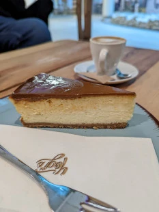 Fotografia jedla Karamelový cheesecake
