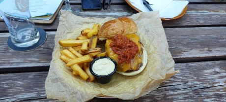 Fotografia jedla Burger Mešuge