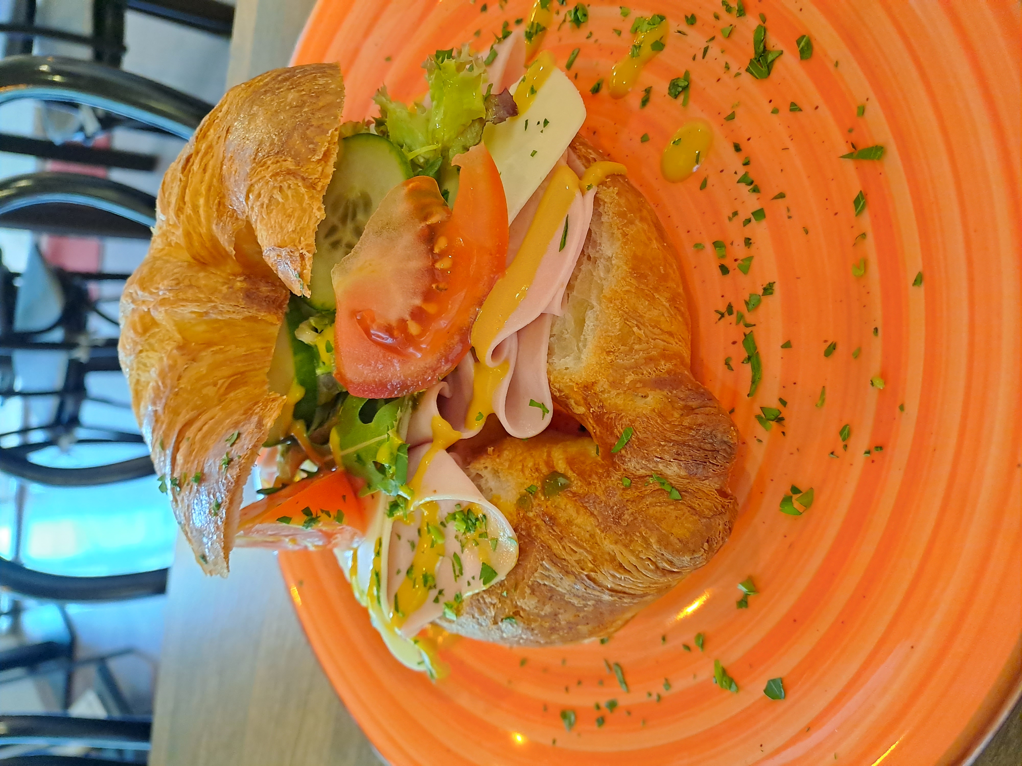 Croissant šunka syr