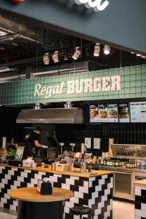 Regal Burger Bory mall — Lamač (Bratislava)