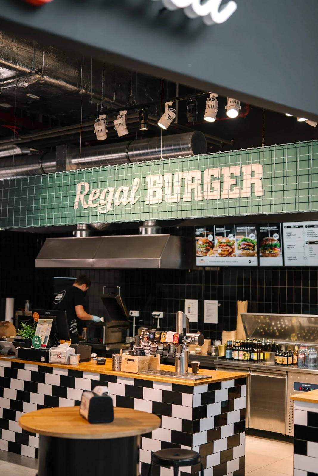 Regal Burger Bory mall