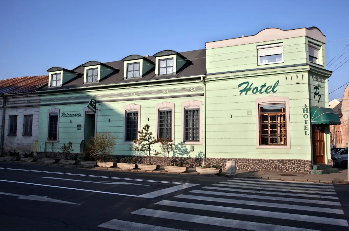 Restaurant P7