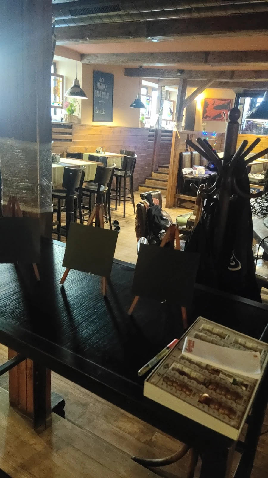 Red Chilly • Indian Restaurant & Bar