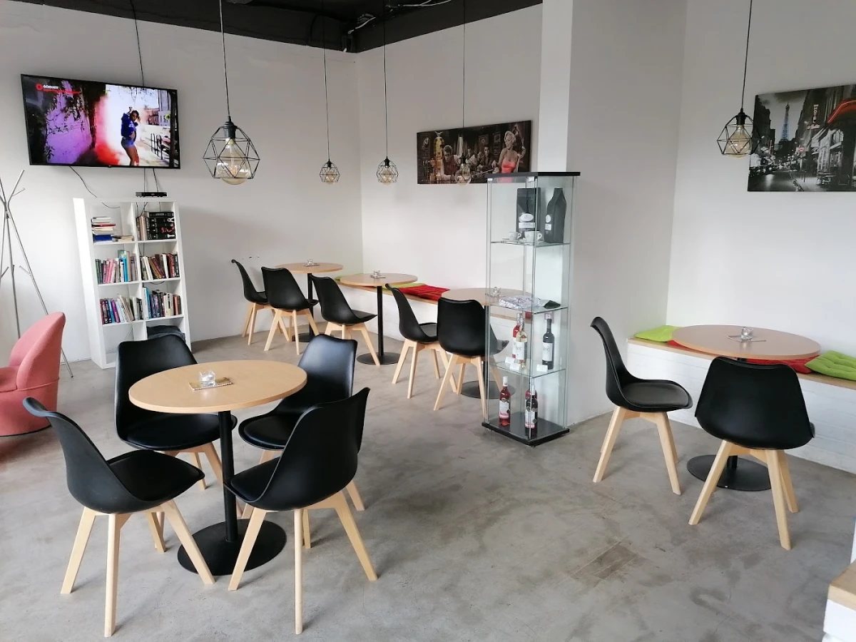 Sova Caffe