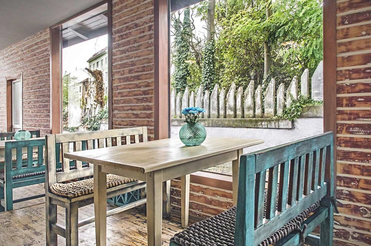 MOREE RESTAURANT